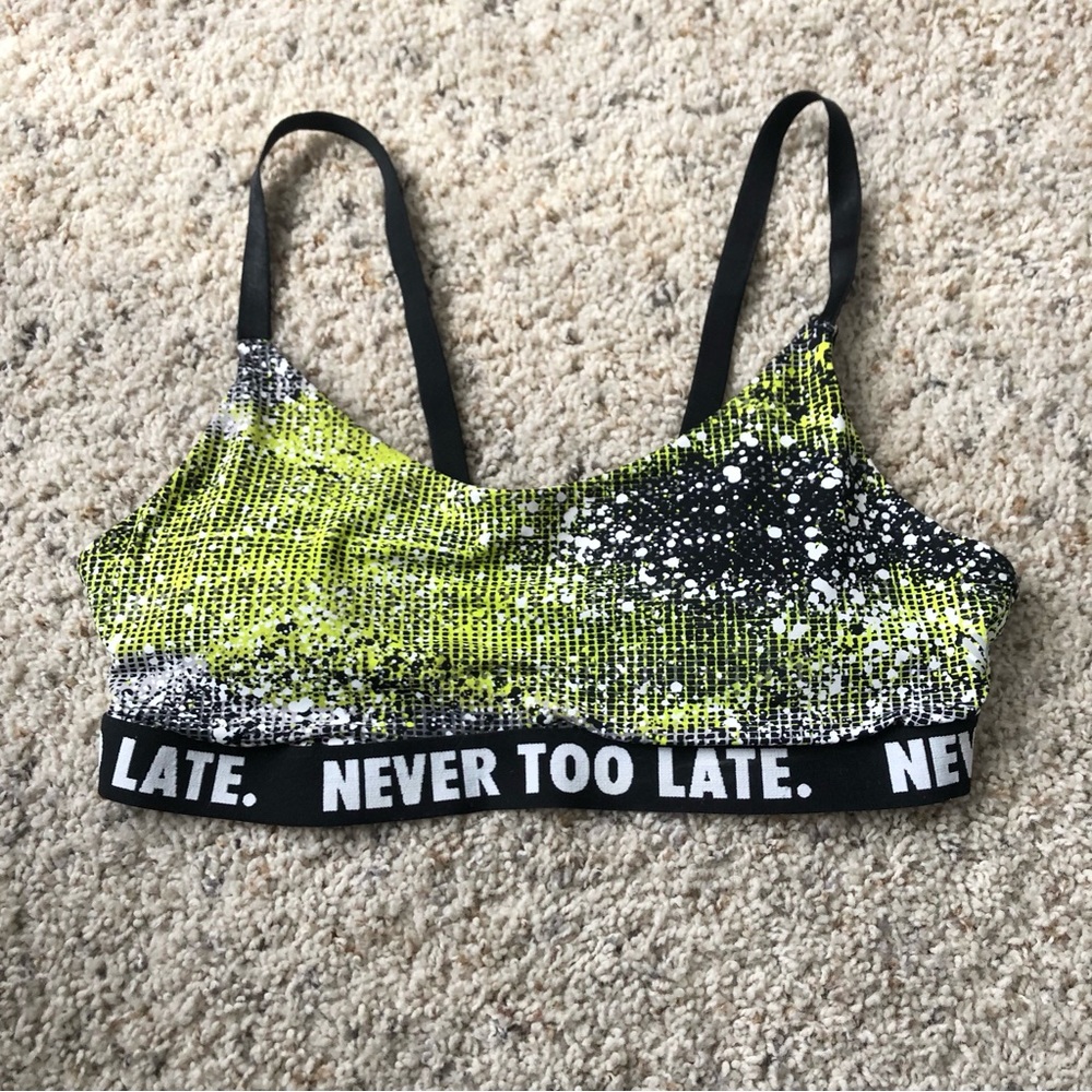 Women’s Athletic Sports Bra Size M